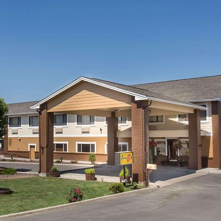 Super 8 By Wyndham Baker City Kültér fotó