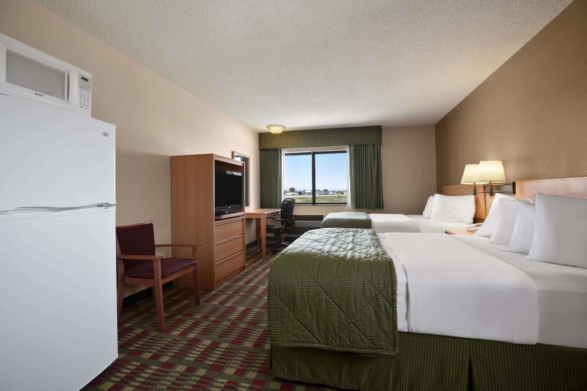 Super 8 By Wyndham Baker City Kültér fotó